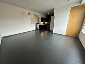 147 E Berkeley St, Unit 2 in Boston, MA - Building Photo - Building Photo
