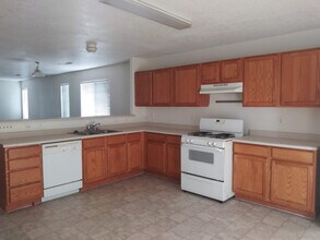 5808 Night Rose Ave NW in Albuquerque, NM - Building Photo - Building Photo