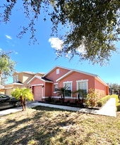 1904 Royal Ridge Dr in Davenport, FL - Building Photo