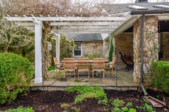 58 Woodchuck Ln in Ridgefield, CT - Building Photo - Building Photo
