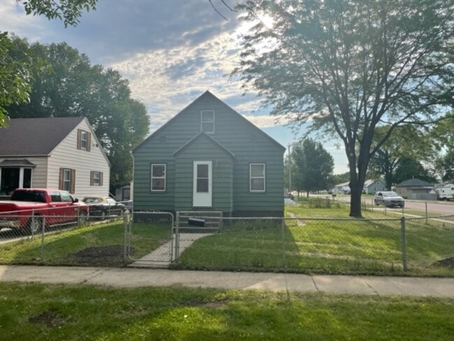 property at 324 8th St SE