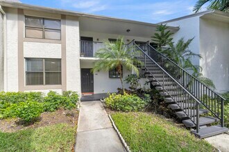 1256 S Military Trail in Deerfield Beach, FL - Building Photo - Building Photo