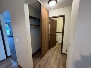 28932 Lem Ct in Perrysburg, OH - Building Photo - Building Photo