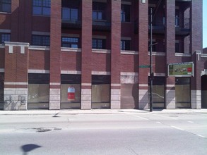 2859-2905 N Halsted St in Chicago, IL - Foto de edificio - Building Photo