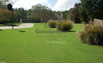 115 Hidden Lake Dr in Fayetteville, GA - Building Photo - Building Photo