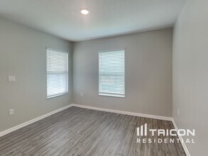 1576 Wynford Cir in Tavares, FL - Building Photo - Building Photo