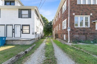633 Brown St in Akron, OH - Building Photo - Building Photo