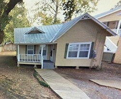 409 Kibbie St in Abbeville, LA - Building Photo
