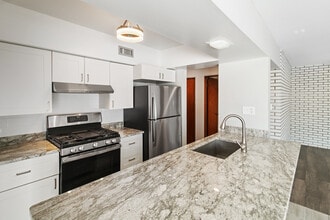 318 Walker Ave in Highland Park, IL - Building Photo - Building Photo