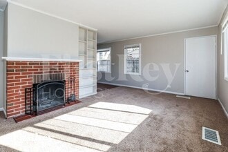220 Miami St in Park Forest, IL - Foto de edificio - Building Photo