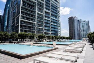 485 Brickell Ave in Miami, FL - Building Photo - Building Photo
