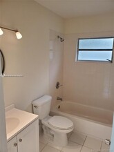 1630 NE 157th Ter in North Miami Beach, FL - Building Photo - Building Photo