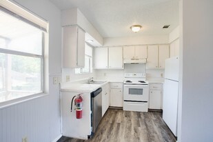 20105 San Marcos Hwy in San Marcos, TX - Building Photo