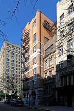 521-527 Amsterdam Ave in New York, NY - Building Photo - Building Photo