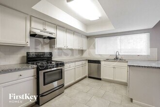 2010 Eastfield Cir in Missouri City, TX - Building Photo - Building Photo