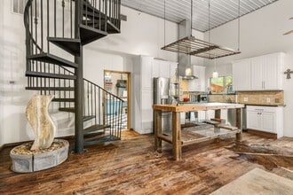 15058 Lake Paula Dr in Willis, TX - Building Photo - Building Photo