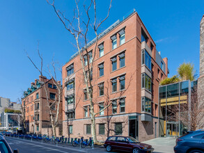 455 W 20th St in New York, NY - Building Photo - Building Photo