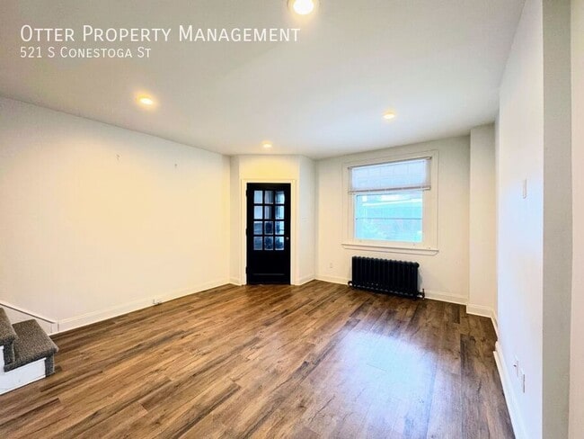 property at 521 S Conestoga St
