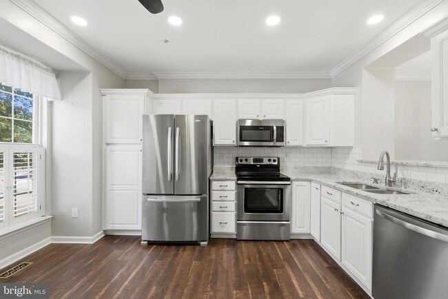 property at 2169 Sewanee Dr