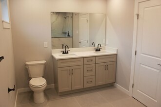 346 Chesapeake Cove in Painesville, OH - Building Photo - Building Photo