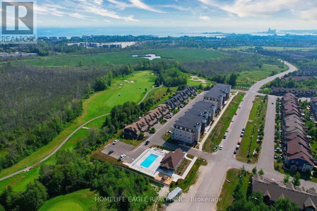 5 Spooner Cres in Collingwood, ON - Building Photo