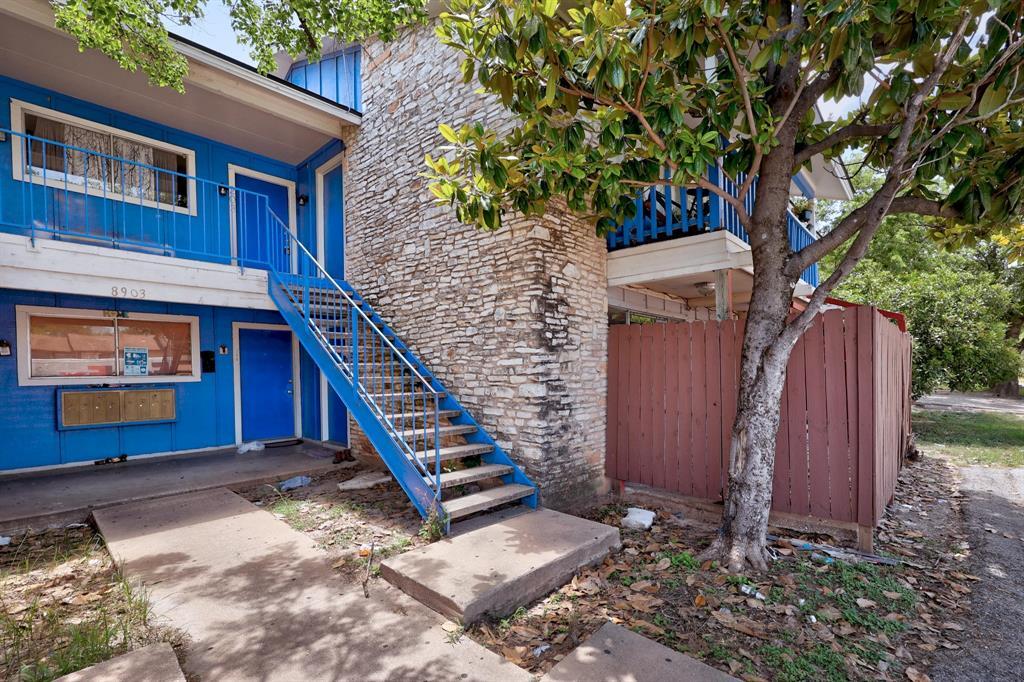 8903 Parkfield Dr in Austin, TX - Building Photo