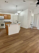 1184 Sapphire St SE in Palm Bay, FL - Foto de edificio - Building Photo