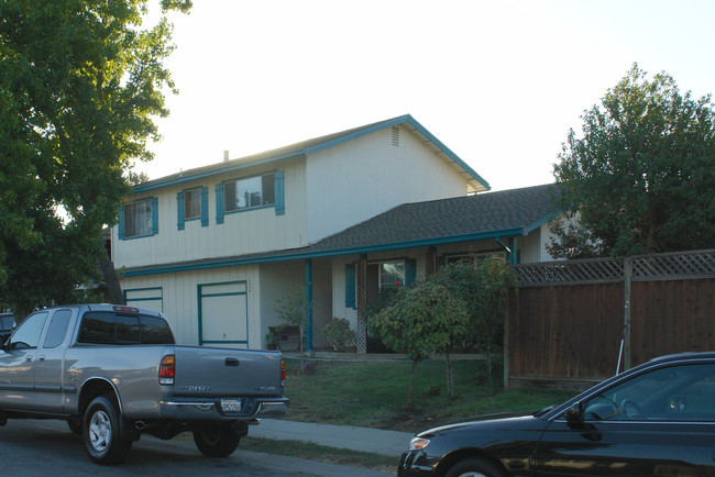 132 Belwood Ln in Los Gatos, CA - Building Photo - Building Photo