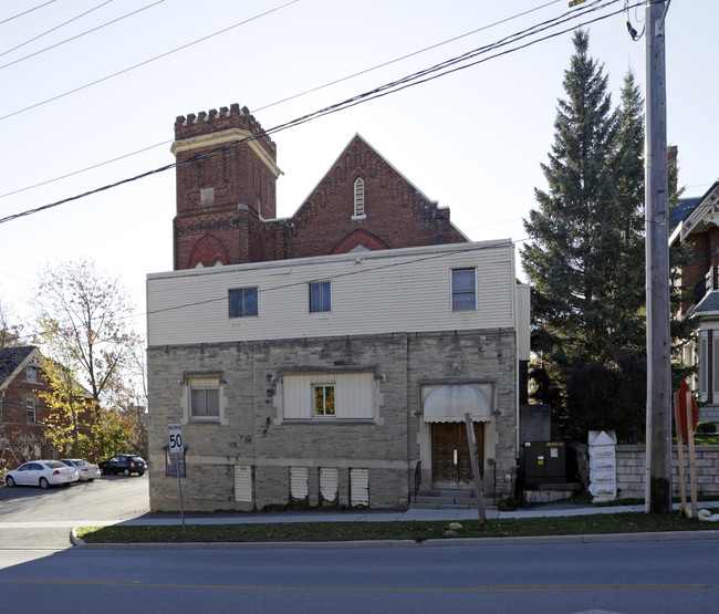 BC Apartments in Orillia, ON - Building Photo - Building Photo