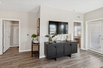 Ascend Angeline in Land O Lakes, FL - Building Photo - Building Photo