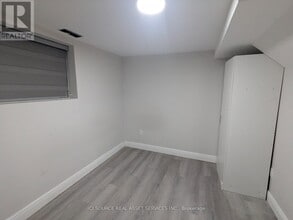 6447 Culp St in Niagara Falls, ON - Building Photo - Building Photo