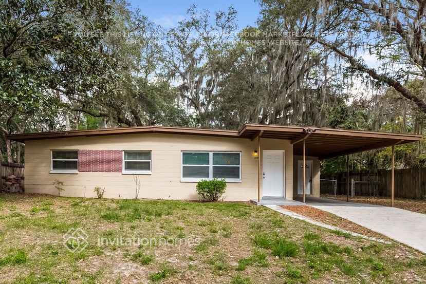 109 E Lauren Ct in Fern Park, FL - Building Photo
