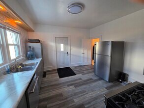 302 2nd Ave NE, Unit Lower in Brainerd, MN - Foto de edificio - Building Photo