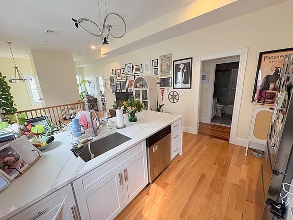 32 Putnam Ave, Unit 3 in Cambridge, MA - Building Photo - Building Photo