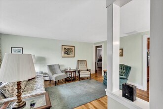 40 English St in Falmouth, MA - Building Photo - Building Photo