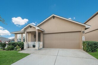 4848 Closed Grip Wy in San Antonio, TX - Building Photo - Building Photo