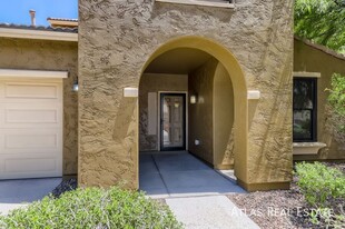 7121 N 73rd Dr in Glendale, AZ - Foto de edificio - Building Photo