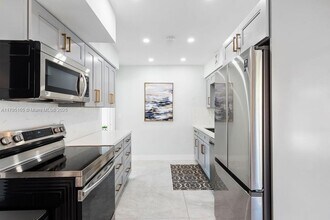 3719 W Park Rd in Hollywood, FL - Building Photo - Building Photo