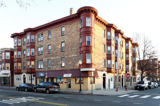 146-152 Berkshire St in Cambridge, MA - Foto de edificio - Building Photo
