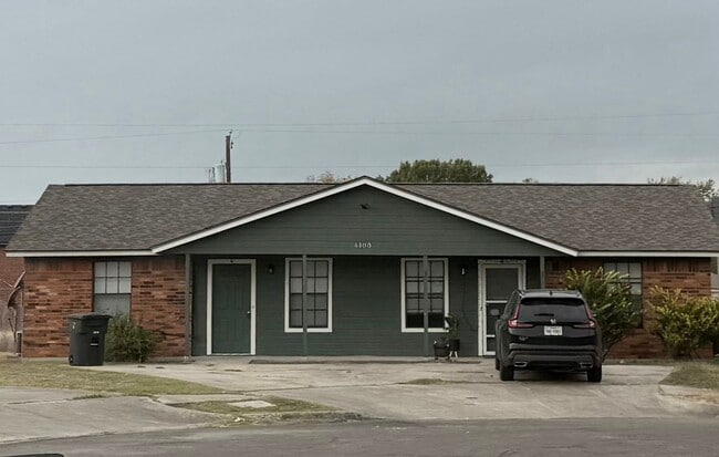 property at 4800 Cedarhill Cir