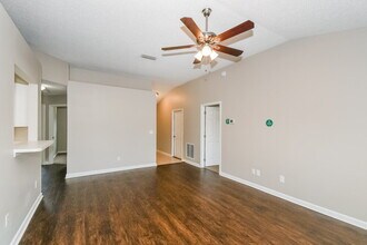 2936 Waters View Cir in Orange Park, FL - Building Photo - Building Photo