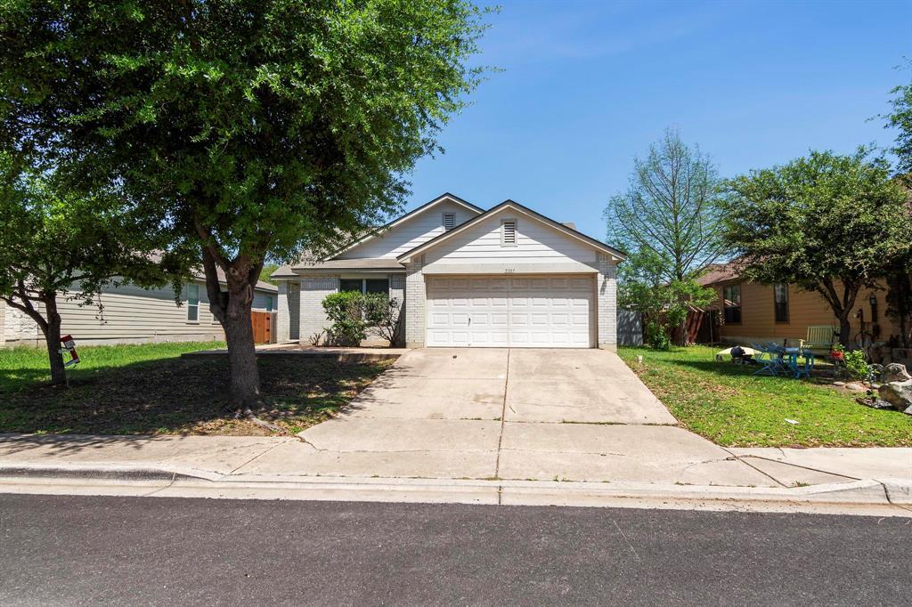 2207 Kuykendall Dr in Georgetown, TX - Building Photo