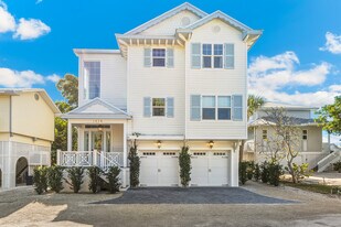 1874 18th St in Boca Grande, FL - Building Photo