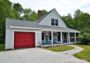 841 Eastern Ave, Unit # PH5307 in Holden, ME - Building Photo