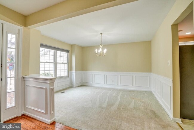 property at 115 Gleneagles Dr