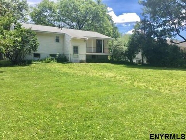 51 Kenaware Ave in Delmar, NY - Building Photo - Building Photo
