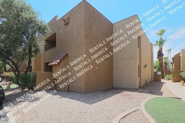 5877 N Granite Reef Rd in Scottsdale, AZ - Building Photo - Building Photo