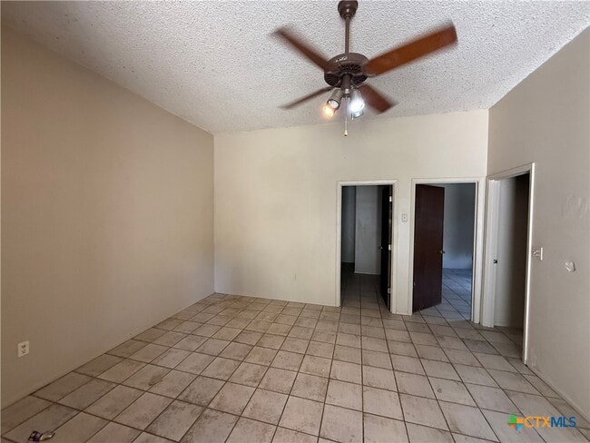 1410 Marlton St in San Marcos, TX - Building Photo - Building Photo