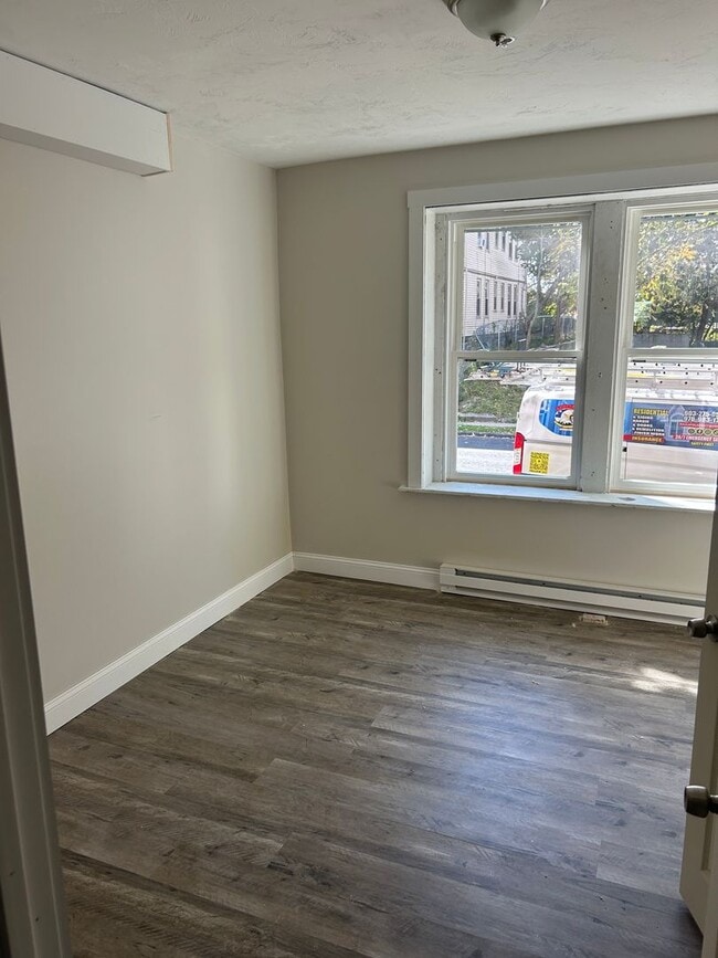 1A Hitchcock Rd in Worcester, MA - Building Photo - Building Photo