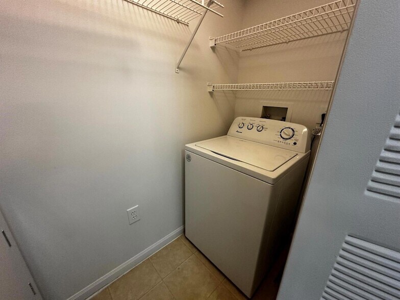 3615 NW Mediterranean Ln, Unit 13205 in Jensen Beach, FL - Building Photo